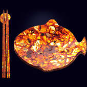 Янтарная тарелка «Рыбка» с палочками для еды из янтаря