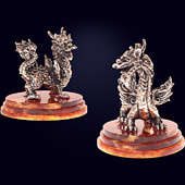 Сувенир «Мудрый дракон» из янтаря с декором из белой бронзы