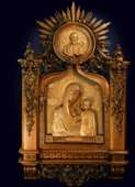 Резная икона Казанской Божьей Матери из ценных пород дерева
