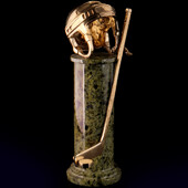 Статуэтка «Хоккейный приз» из латуни на колонне из змеевика